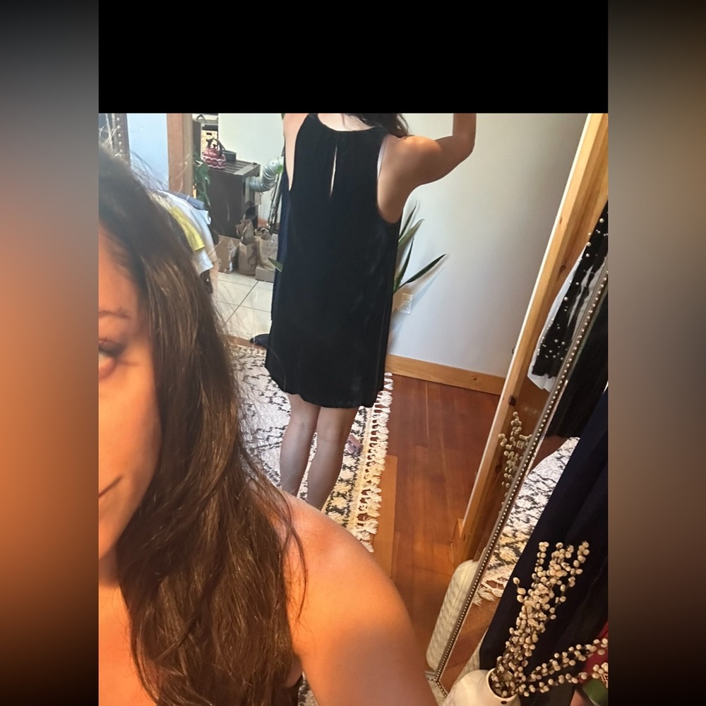 Aritzia dress - Picture 6 of 8